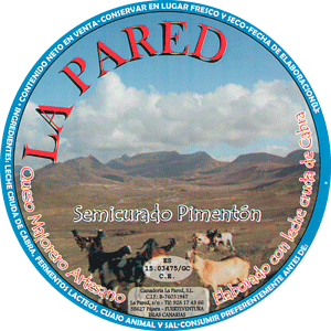 Quesosemicurado al pimenton elaborado con leche cruda de cabra con Denominación de Origen Majorero